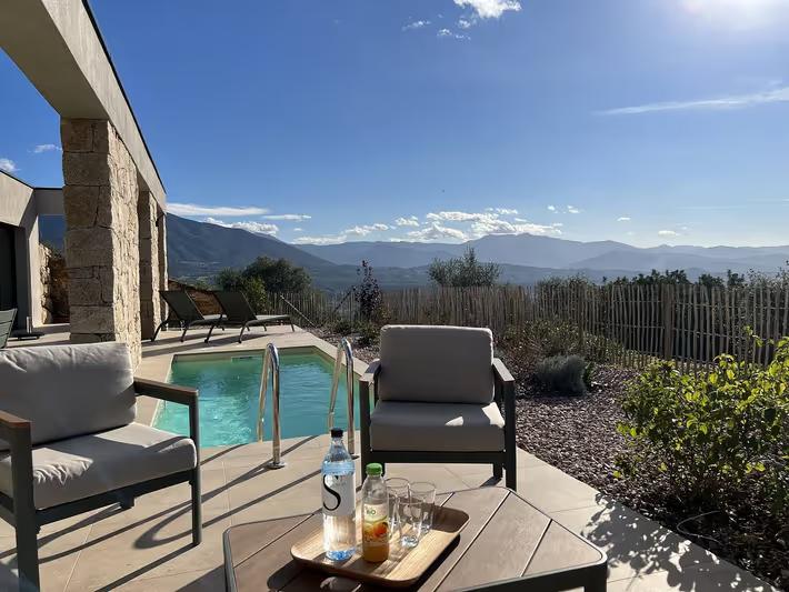 Villa en corse sur colline 