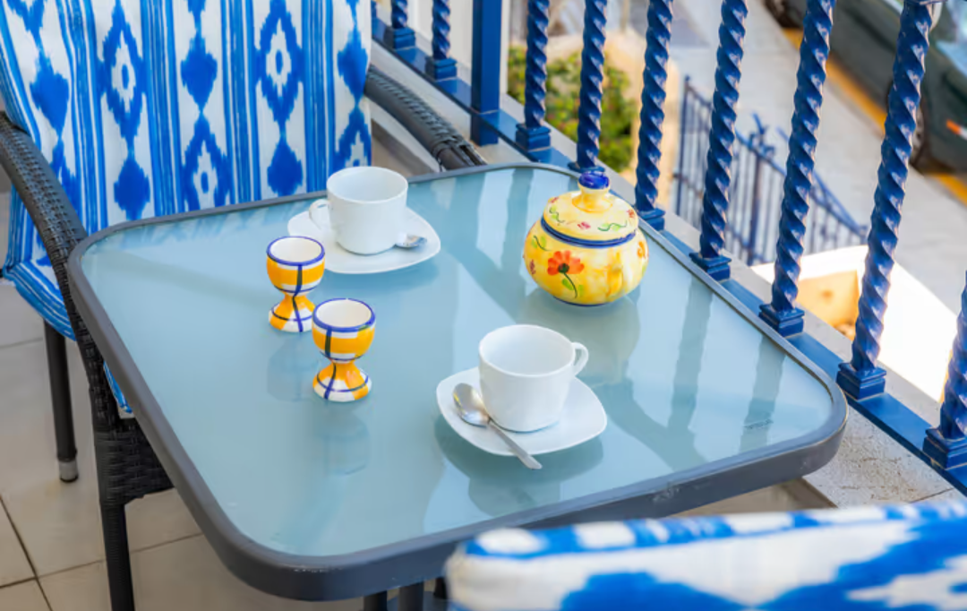 Appartement magnifique, proche plage, avec balcon et Wi-Fi