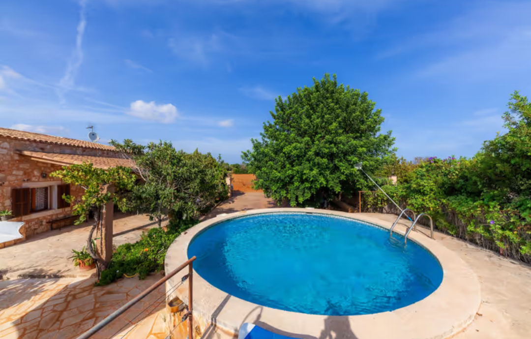 Maison de campagne avec piscine à proximité d'un parc naturel et proche de la plage 