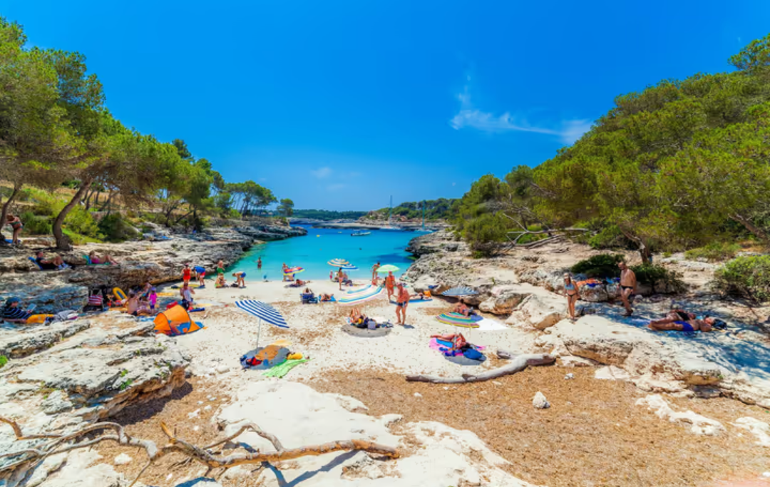 Maison de campagne avec piscine à proximité d'un parc naturel et proche de la plage 