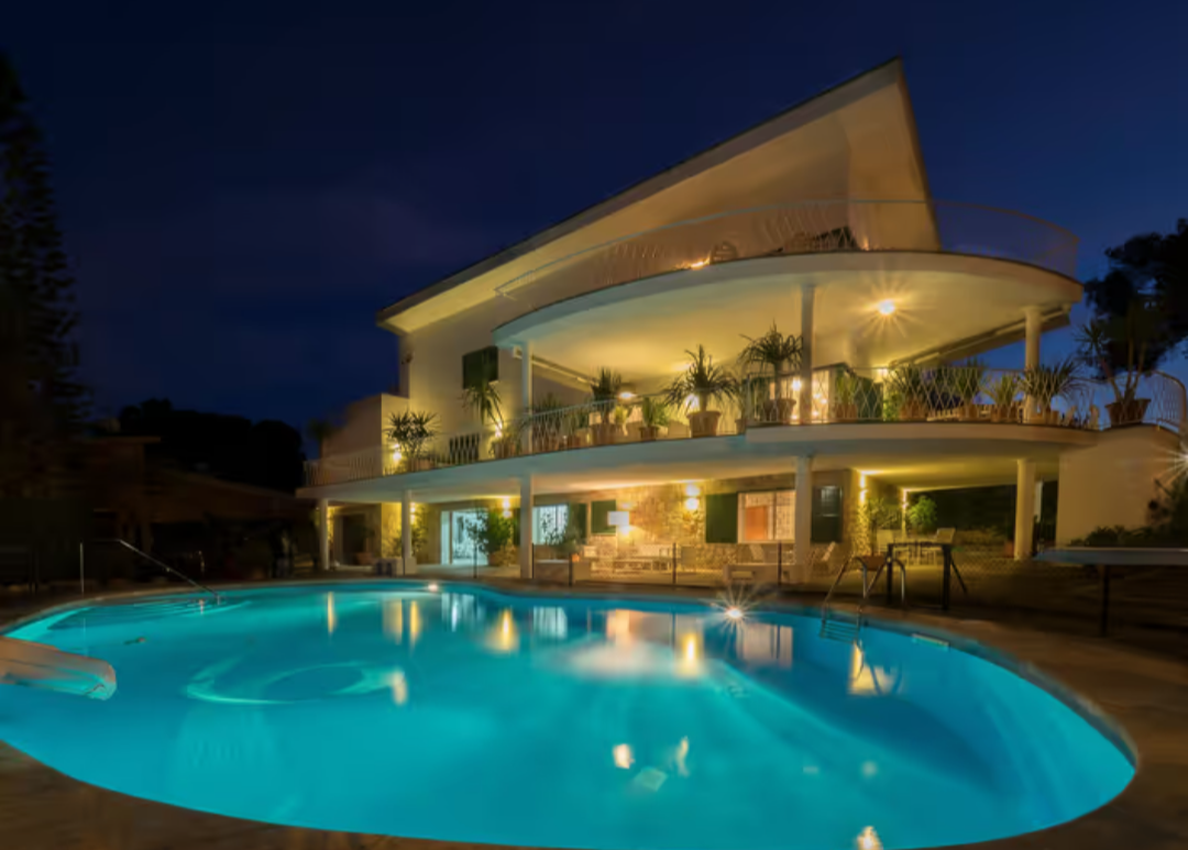Villa "Moderne" avec piscine et vue sur la mer