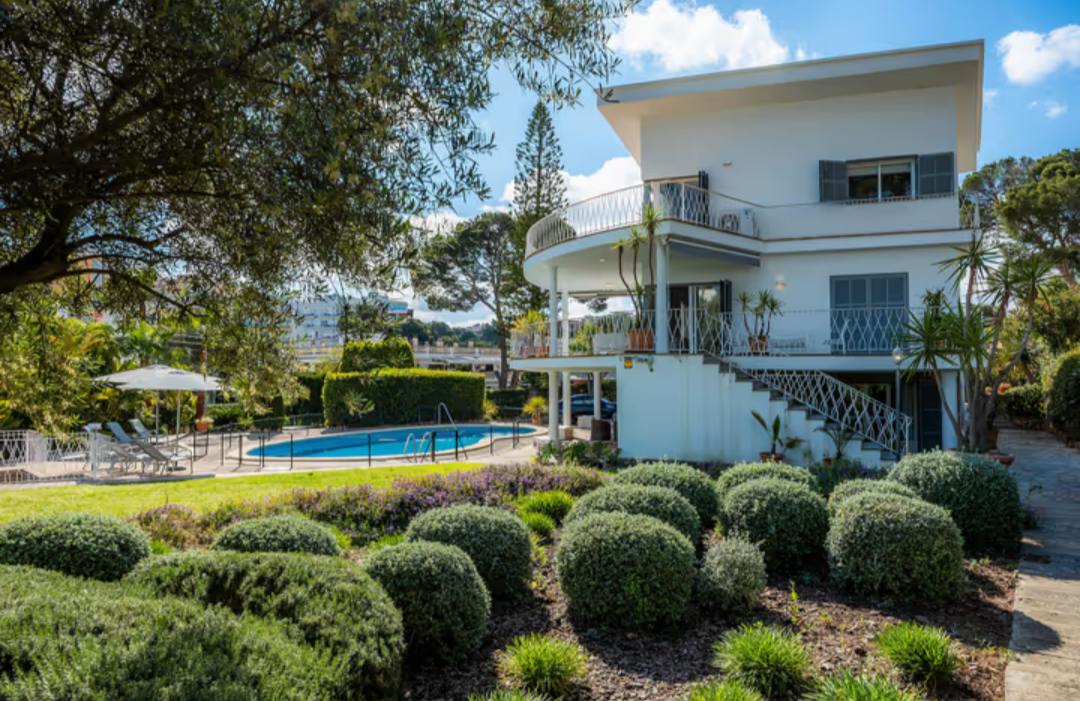 Villa "Moderne" avec piscine et vue sur la mer
