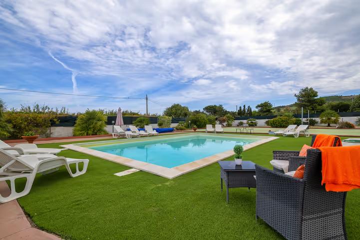 Villa somptueuse avec piscine privée, climatisation et vue sur la mer 