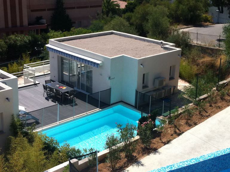 Villa avec piscine privée 