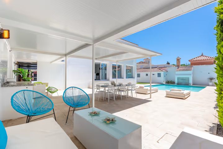 Villa de luxe avec piscine, Wi-Fi, terrasse et jardin