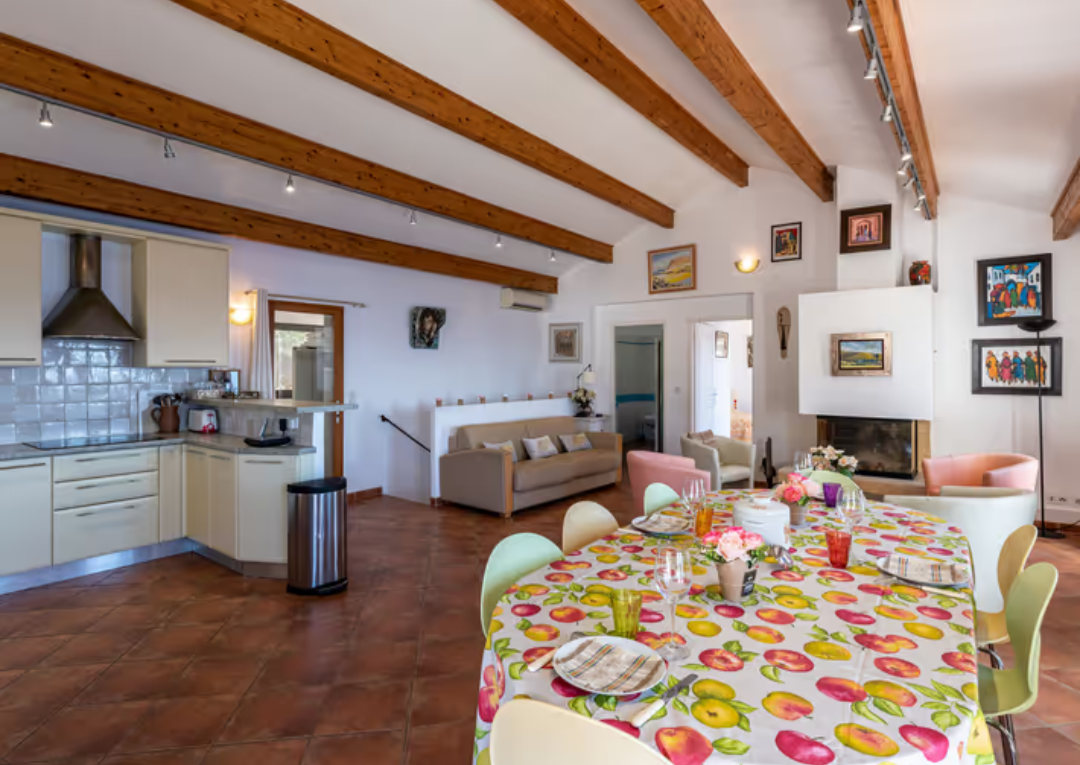 Villa familiale avec piscine privée à Centuri 